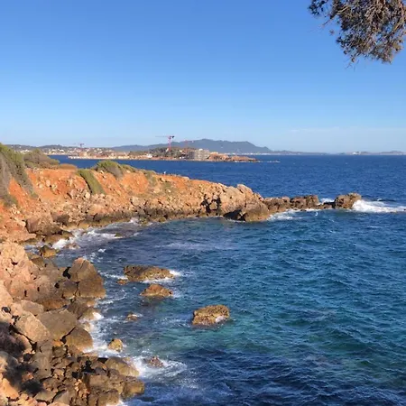 Bandolais Paisible Et Proche Des Plages *